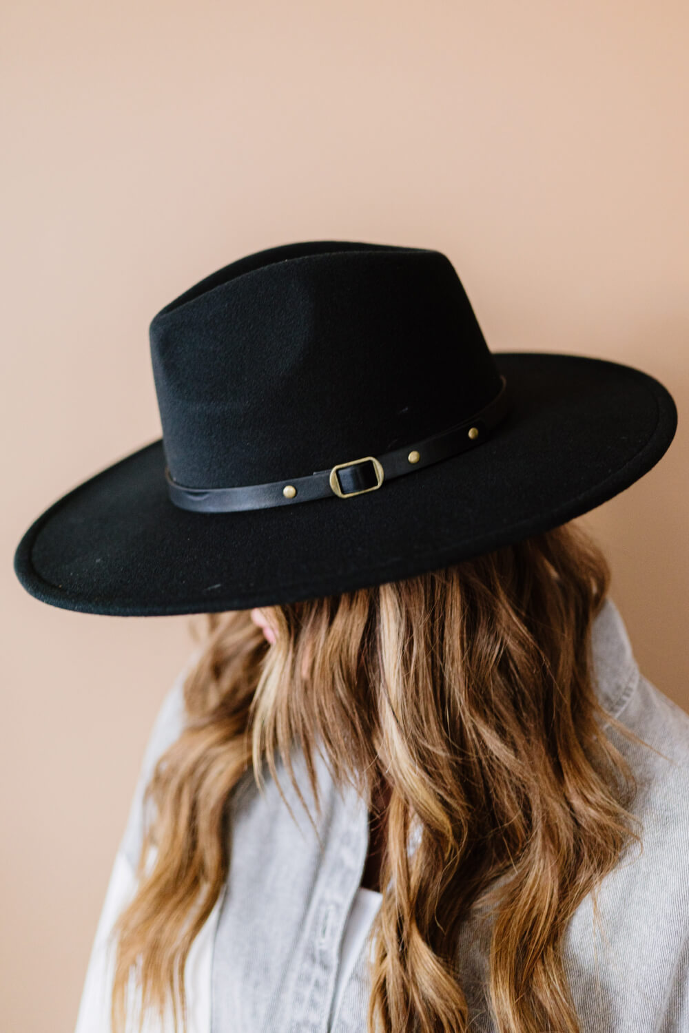 Justin Taylor Chic Like No Other Faux Leather Strap Fedora - LXM Fashion 